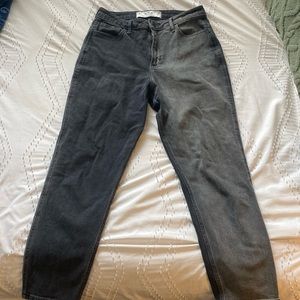 2 tone Hollister Jeans - Curvy high rise mom jeans